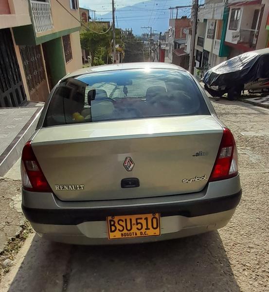 Renault Symbol • 2006 • 150,400 km 6