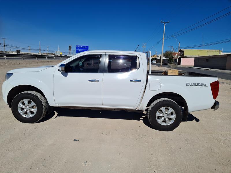 Nissan Np300 • 2016 • 175,000 km 2