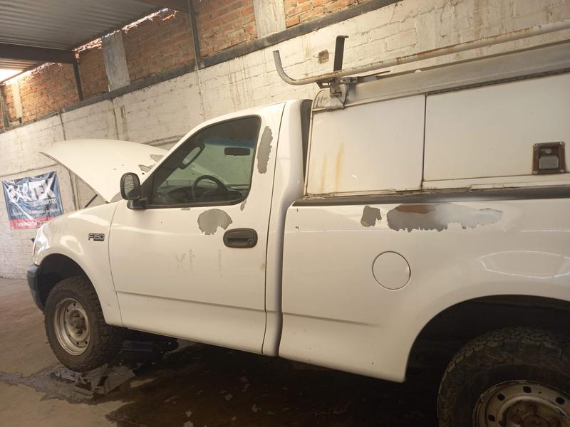 Ford F-150 • 2006 • 200,000 km 1