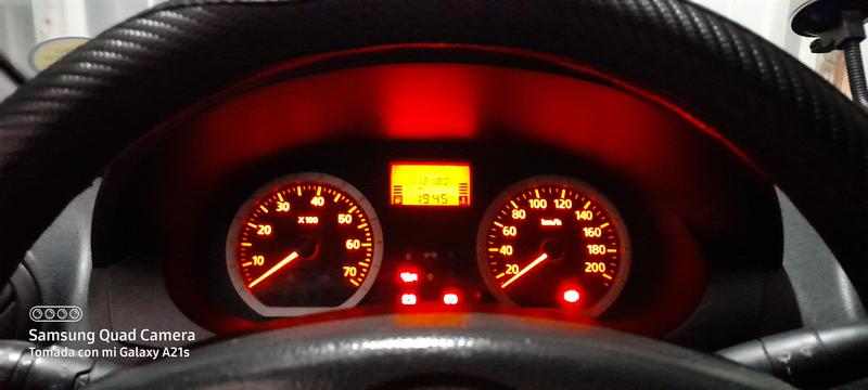 Renault Logan • 2008 • 112,180 km 10