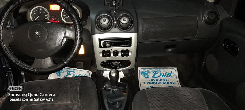 Renault Logan • 2008 • 112,180 km 2