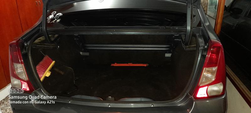 Renault Logan • 2008 • 112,180 km 9