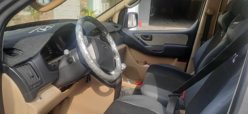 Hyundai H1 Van • 2012 • 121,000 km 11