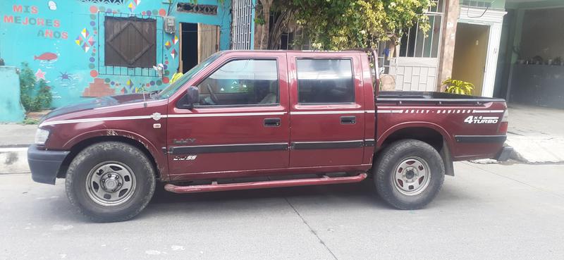 Chevrolet Luv • 2005 • 200,000 km 4