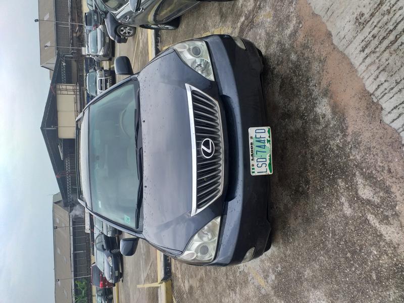 Lexus RX • 2007 • 87,530 km 3