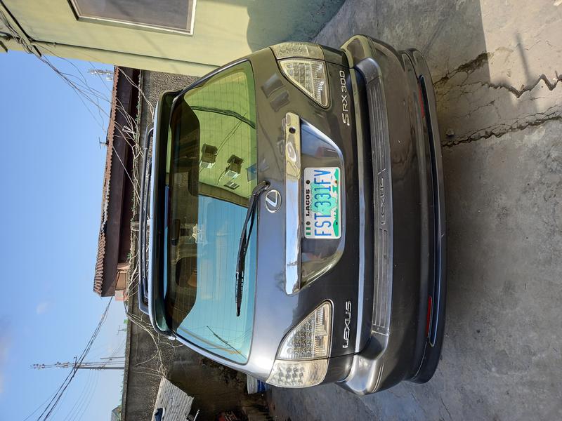Lexus RX 300 • 2002 • 200 km 9
