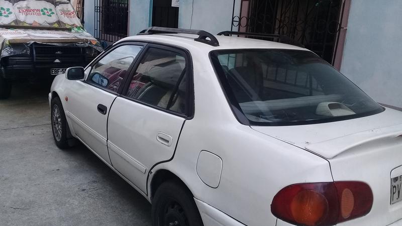 Toyota  • 1999 • 2,222 km 2