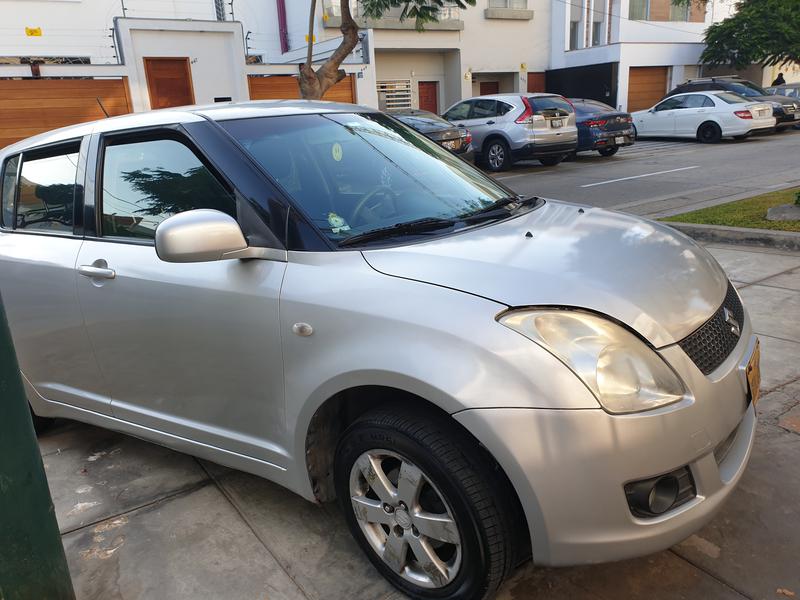 Suzuki Swift • 2009 • 130,000 km 3