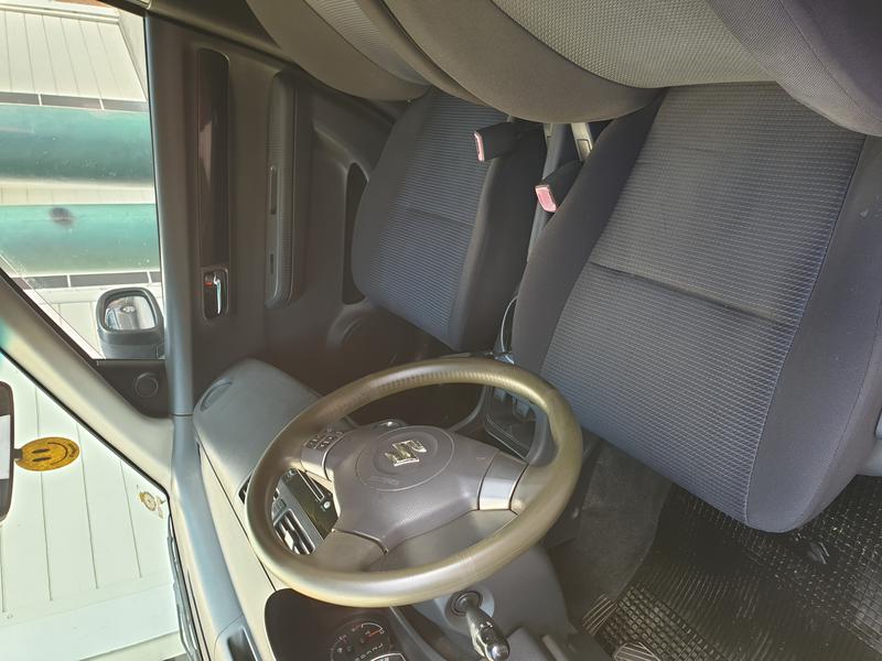 Suzuki Swift • 2009 • 130,000 km 2