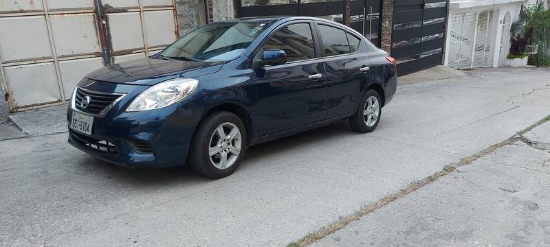 Nissan Versa • 2014 • 161,000 km 12