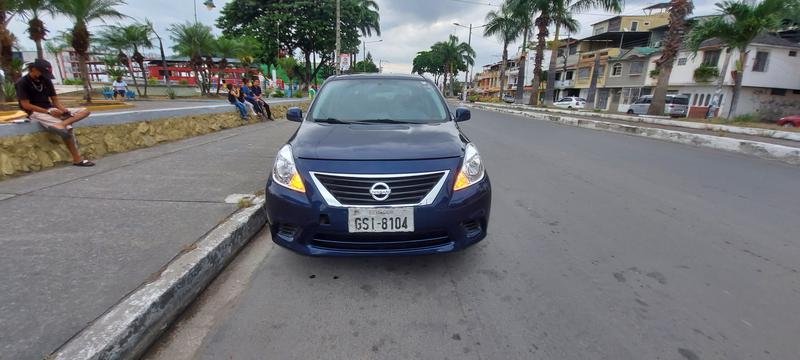 Nissan Versa • 2014 • 161,000 km 15