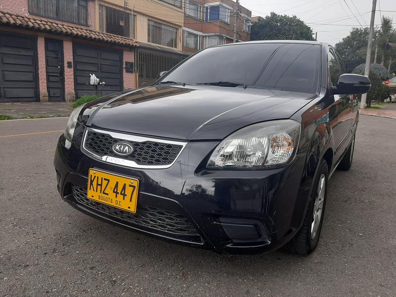Kia Rio • 2012 • 110,000 km 4