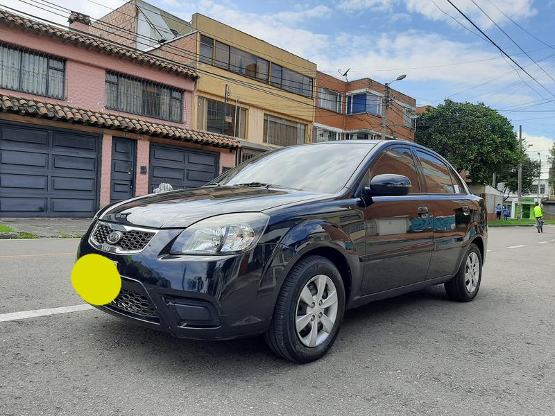 Kia Rio • 2012 • 110,000 km 3