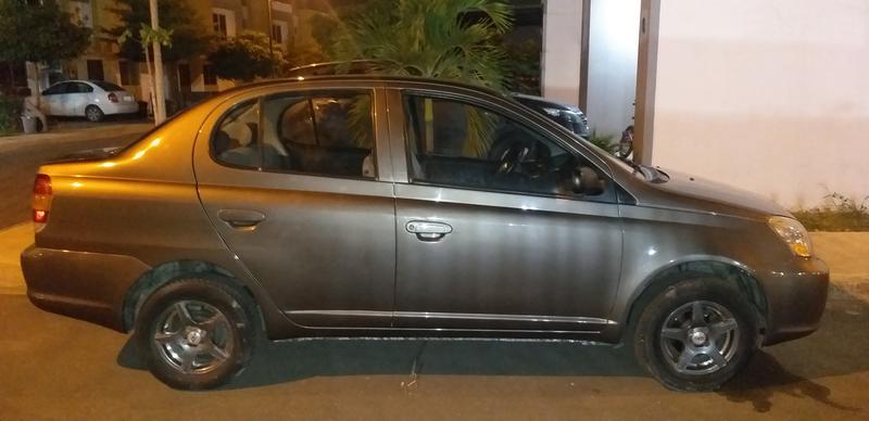 Toyota Yaris • 2005 • 233,000 km 2