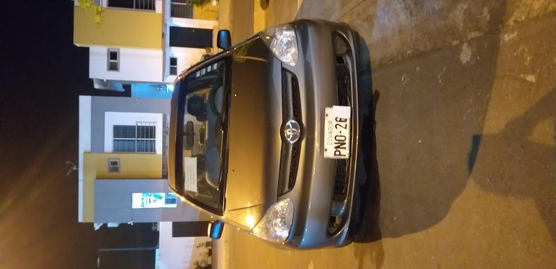 Toyota Yaris • 2005 • 233,000 km 4