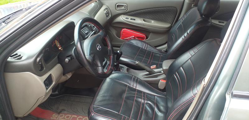 Nissan Sentra • 2005 • 127,000 km 7