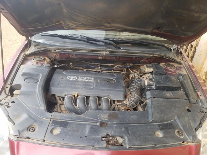 Toyota Avensis • 2005 • 176,000 km 2