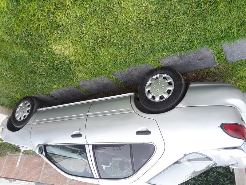 Nissan Sunny • 1994 • 200 km 3