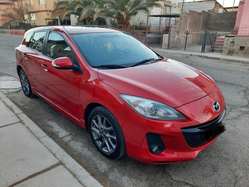 Mazda 3 • 2014 • 210,000 km 1