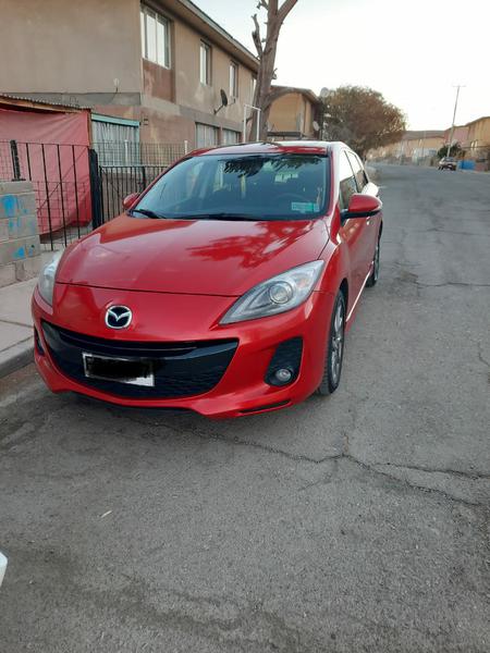 Mazda 3 • 2014 • 210,000 km 2