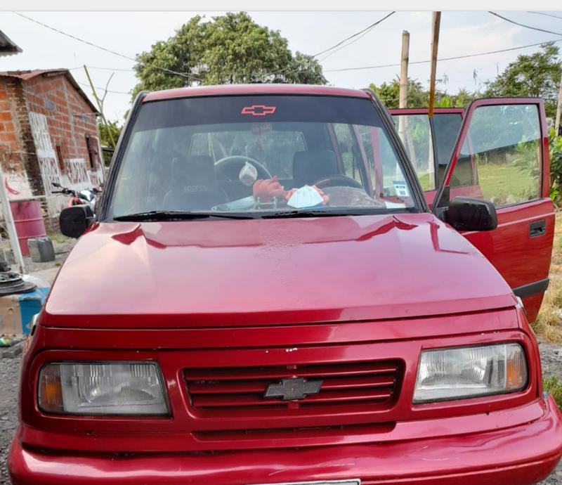 Chevrolet 1500 • 1999 • 388,881 km 4