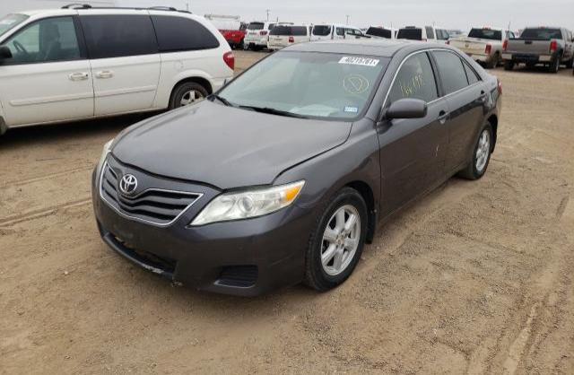 Toyota Camry • 2009 • 52,146 km 3