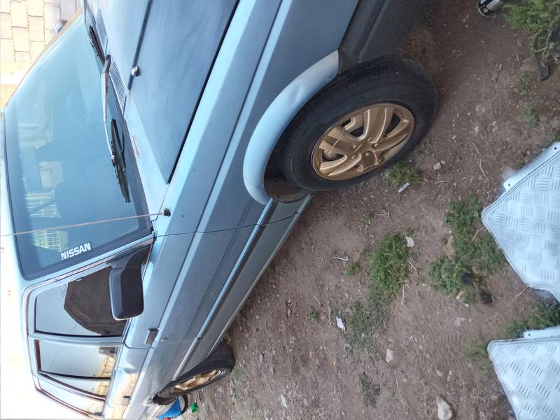 Nissan Sentra • 1988 • 15,000 km 9