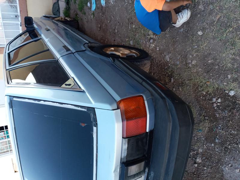 Nissan Sentra • 1988 • 15,000 km 10