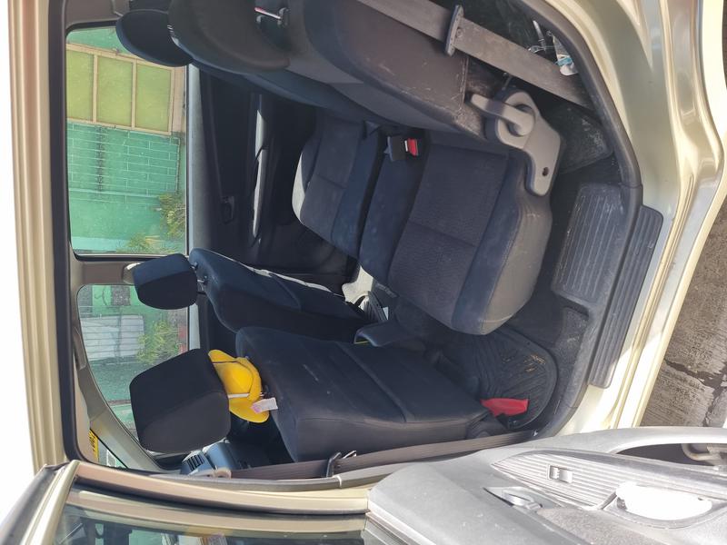 Toyota Avanza • 2015 • 81,000 km 3