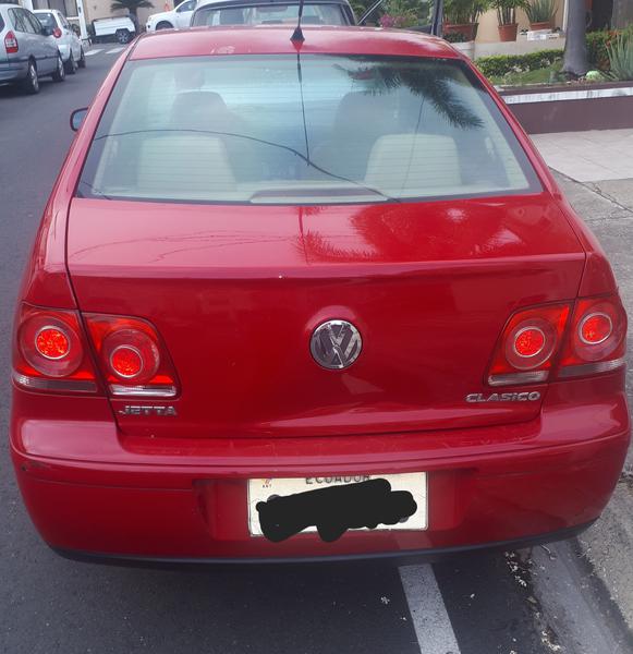 Volkswagen Jetta • 2011 • 135,000 km 4