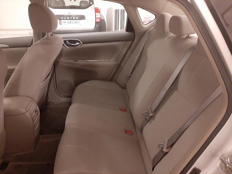 Nissan Sentra • 2016 • 107,000 km 5