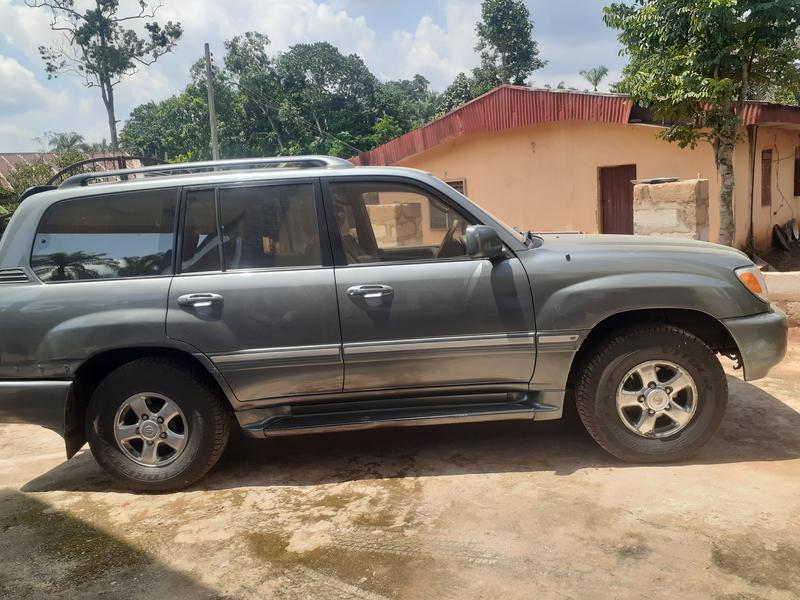 Toyota Land Cruiser • 2003 • 20,000 km 8