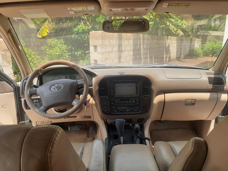 Toyota Land Cruiser • 2003 • 20,000 km 9