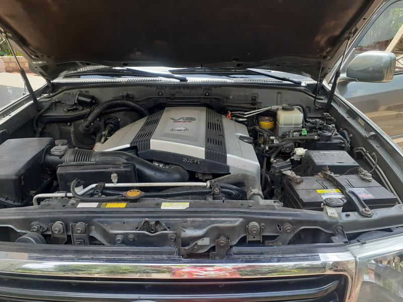 Toyota Land Cruiser • 2003 • 20,000 km 3