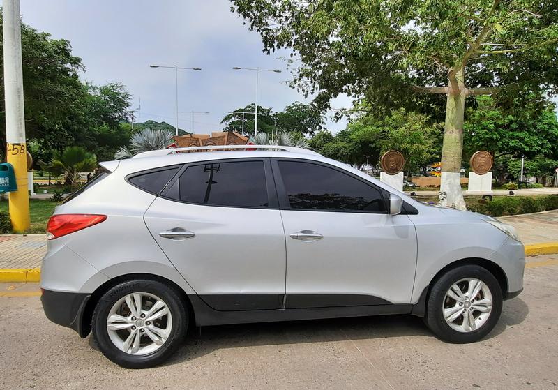 Hyundai ix35 • 2013 • 170,000 km 3