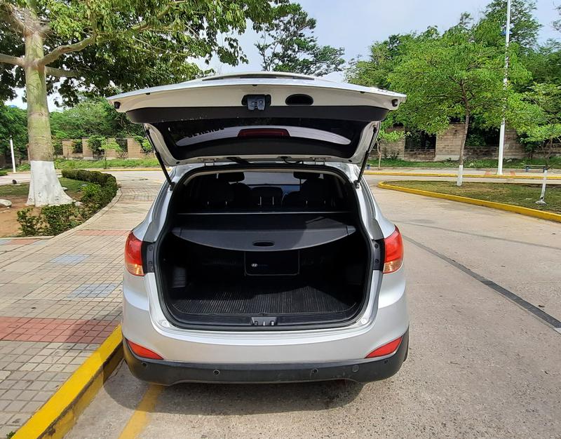 Hyundai ix35 • 2013 • 170,000 km 5