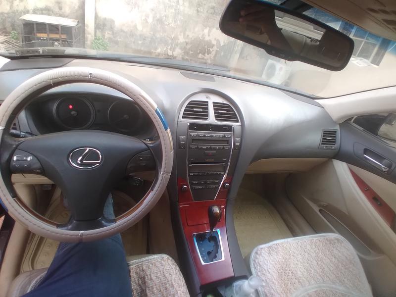 Lexus  • 2007 • 162,090 km 3