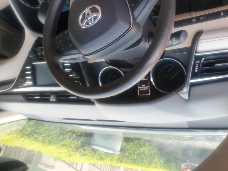 Toyota Camry • 2019 • 25,000 km 7