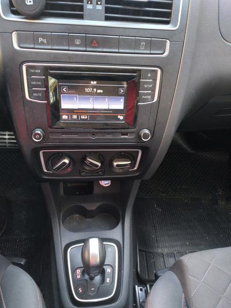 Volkswagen Fox • 2016 • 100,000 km 6
