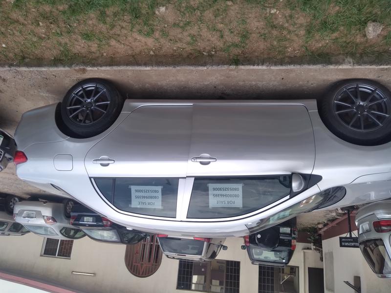 Toyota Corolla • 2010 • 128,000 km 12