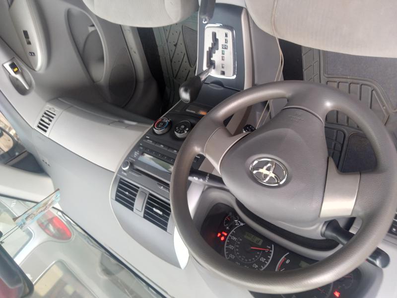 Toyota Corolla • 2010 • 128,000 km 1