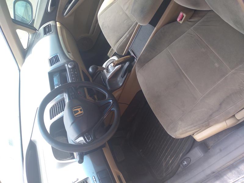 Honda Civic • 2006 • 110,000 km 4