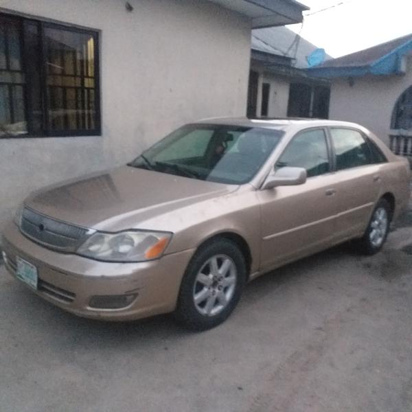 Toyota Avensis • 2000 • 152,334 km 1