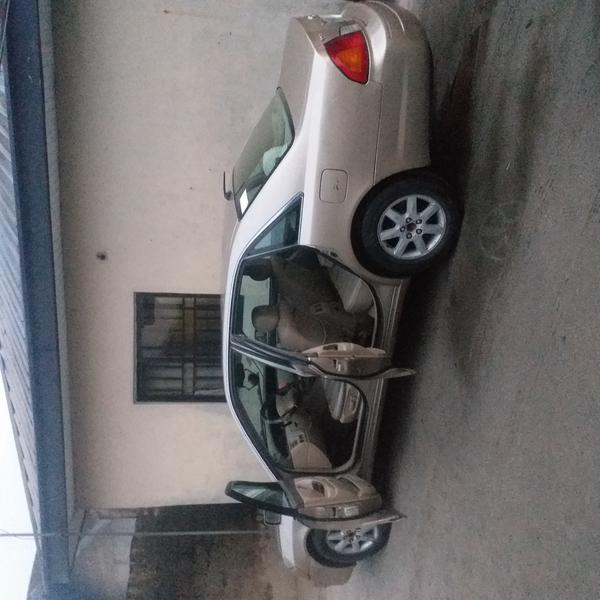 Toyota Avensis • 2000 • 152,334 km 5