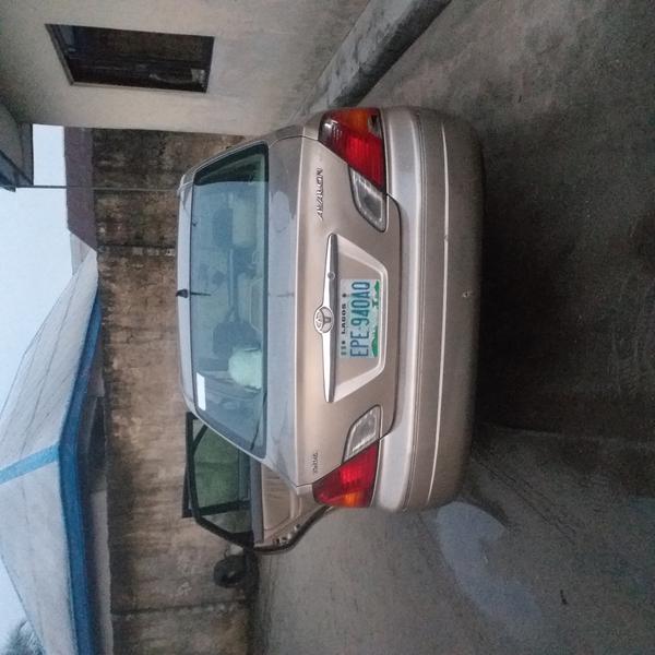 Toyota Avensis • 2000 • 152,334 km 2