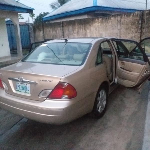 Toyota Avensis • 2000 • 152,334 km 4