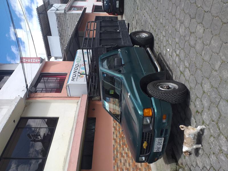 Chevrolet Luv • 1994 • 490,000 km 12