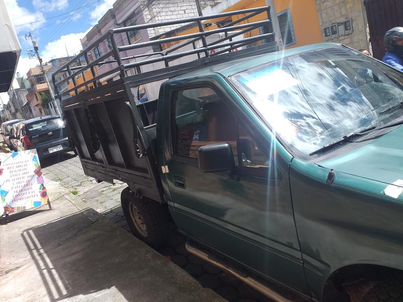 Chevrolet Luv • 1994 • 490,000 km 10