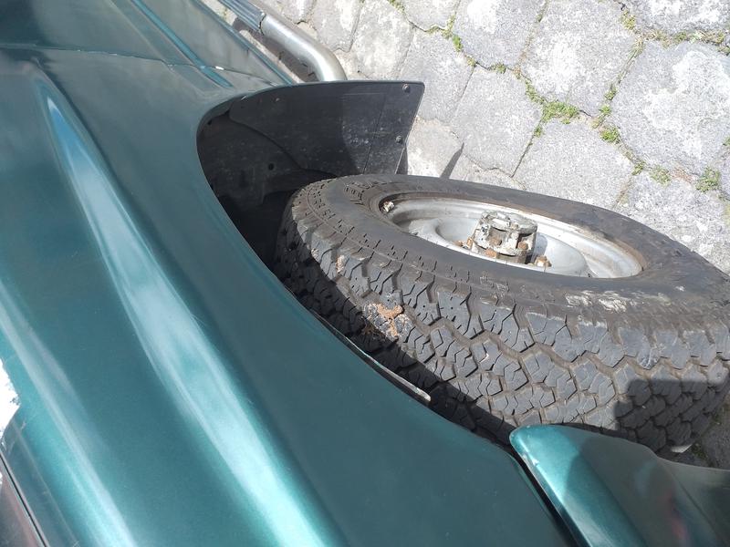 Chevrolet Luv • 1994 • 490,000 km 11