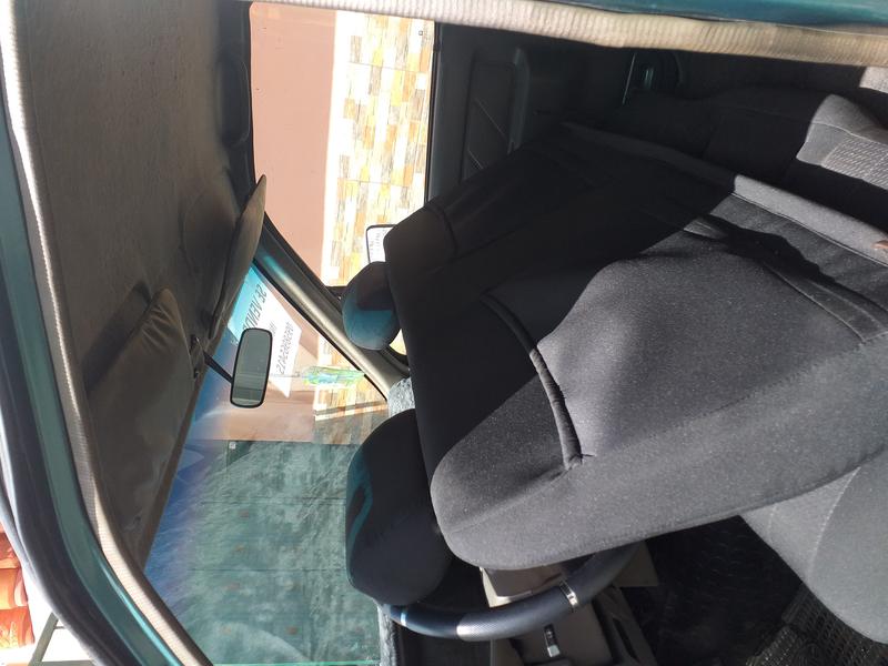 Chevrolet Luv • 1994 • 490,000 km 13